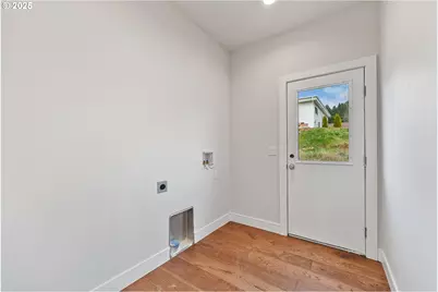 30403 Sawyer Way, Gold Beach, OR 97444 - Photo 19