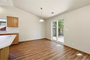 6578 Aaron Ln, Springfield, OR 97478 - Photo 11
