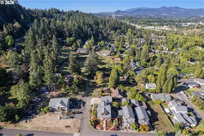 2659 Hendricks Ridge Dr, Eugene, OR 97403 - Photo 45