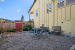 2659 Hendricks Ridge Dr, Eugene, OR 97403 - Photo 37