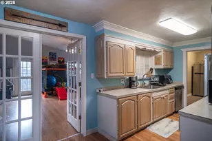 663 NE Knoll Ave, Roseburg, OR 97470 - Photo 15