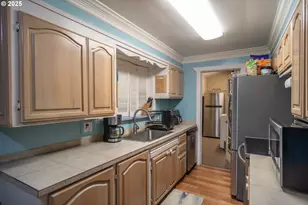 663 NE Knoll Ave, Roseburg, OR 97470 - Photo 11