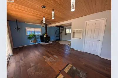 5 W Mill St, Ridgefield, WA 98642 - Photo 5