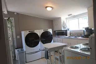 761 N Adams St, Coquille, OR 97423 - Photo 9