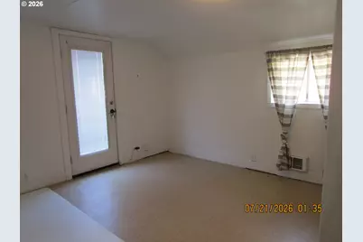 761 N Adams St, Coquille, OR 97423 - Photo 13