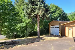 1006 Mountain View Rd, Sweet Home, OR 97386 - Photo 3