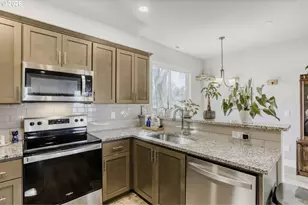 12076 SE Harold St, Portland, OR 97266 - Photo 15