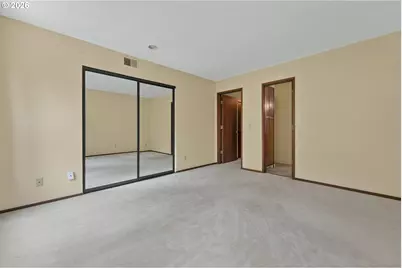 7577 N Edgewater Ave, Portland, OR 97203 - Photo 21