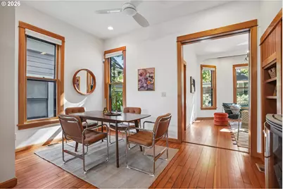 31 S Gibbs St, Portland, OR 97239 - Photo 13