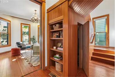 31 S Gibbs St, Portland, OR 97239 - Photo 27