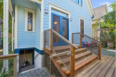 31 S Gibbs St, Portland, OR 97239 - Photo 41