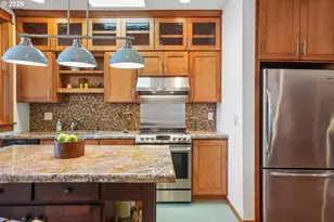 31 S Gibbs St, Portland, OR 97239 - Photo 17