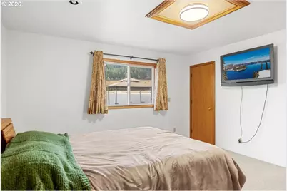 369 Upper Camp Loop Rd, Roseburg, OR 97470 - Photo 15