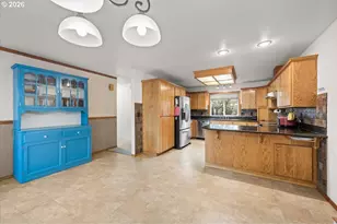 369 Upper Camp Loop Rd, Roseburg, OR 97470 - Photo 11