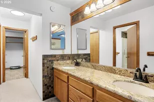 369 Upper Camp Loop Rd, Roseburg, OR 97470 - Photo 17