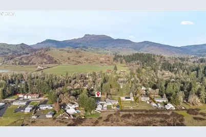 369 Upper Camp Loop Rd, Roseburg, OR 97470 - Photo 37