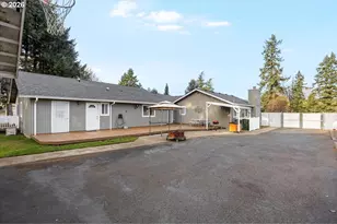 369 Upper Camp Loop Rd, Roseburg, OR 97470 - Photo 27