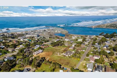 8th St SW, Bandon, OR 97411 - Photo 9