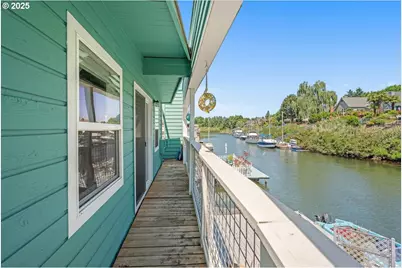 414 N Tomahawk Island Dr, Portland, OR 97217 - Photo 31