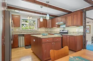 414 N Tomahawk Island Dr, Portland, OR 97217 - Photo 9