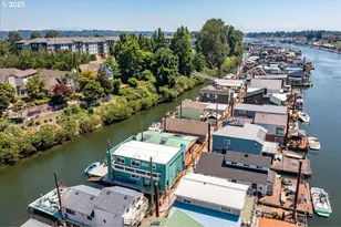 414 N Tomahawk Island Dr, Portland, OR 97217 - Photo 41