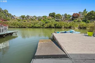 414 N Tomahawk Island Dr, Portland, OR 97217 - Photo 41