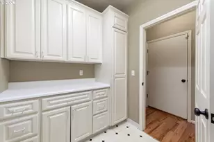 39475 Hood St, Sandy, OR 97055 - Photo 35