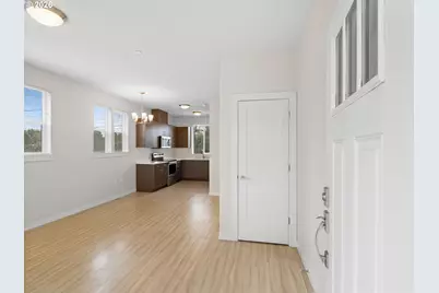 114 NE 109th Ave, Portland, OR 97220 - Photo 7