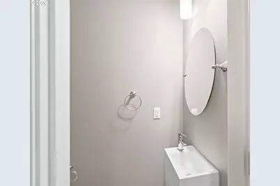 114 NE 109th Ave, Portland, OR 97220 - Photo 17