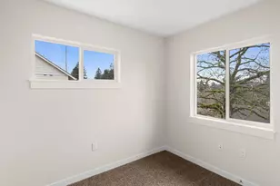 114 NE 109th Ave, Portland, OR 97220 - Photo 23