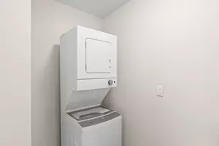 114 NE 109th Ave, Portland, OR 97220 - Photo 25