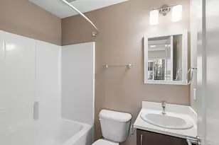 114 NE 109th Ave, Portland, OR 97220 - Photo 21