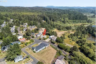 989 NW Estate Dr, Seal Rock, OR 97376 - Photo 33