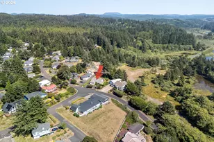 989 NW Estate Dr, Seal Rock, OR 97376 - Photo 33