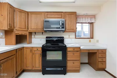 989 NW Estate Dr, Seal Rock, OR 97376 - Photo 13