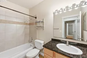 6220 SW Capitol Hwy, Portland, OR 97239 - Photo 11