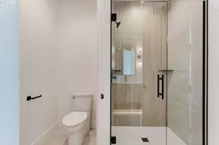 2624 Gilham Rd, Eugene, OR 97408 - Photo 29