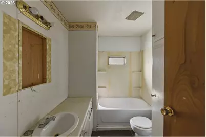 91319 Grinnell Ln, Coos Bay, OR 97420 - Photo 13