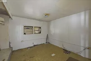 91319 Grinnell Ln, Coos Bay, OR 97420 - Photo 13