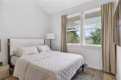 5053 NE 47th Pl, Portland, OR 97218 - Photo 9