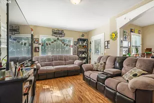 863 E St, Washougal, WA 98671 - Photo 7