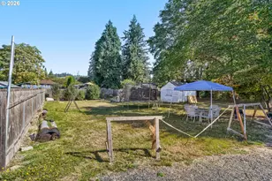 863 E St, Washougal, WA 98671 - Photo 27