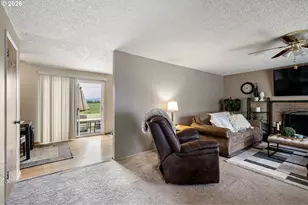 375 Park Ln, Harrisburg, OR 97446 - Photo 9