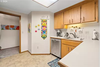 14819 NE Sacramento St #99, Portland, OR 97230 - Photo 13