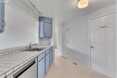 6250 SW 152nd Ave, Beaverton, OR 97007 - Photo 9