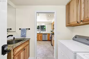 2954 Brett Loop, Eugene, OR 97404 - Photo 35