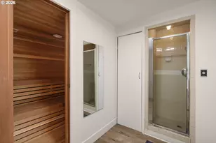 2021 SW Main St, Portland, OR 97205 - Photo 25