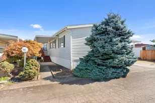 2901 E 2nd St, Newberg, OR 97132 - Photo 3