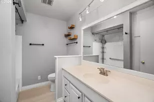 4460 SW Scholls Ferry Rd, Portland, OR 97225 - Photo 21