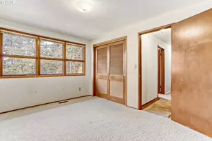 16659 SE Powell Blvd, Portland, OR 97236 - Photo 17